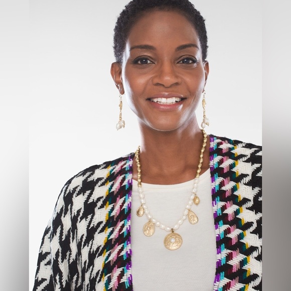 ⭐️ Chico’s One Size Fits All Multicolor Houndstooth Poncho Wrap STUNNING - Picture 3 of 13